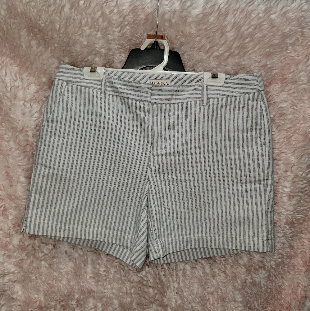 Merona Chino shorts sz 10 5in inseam white stripe